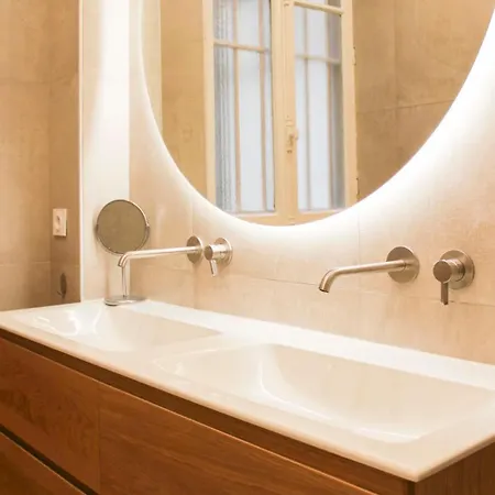 80 M 16 Air-conditioned Bedroom